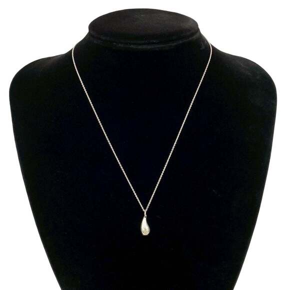 TIFFANY & Co. Tiffany Teardrop Necklace 925 Sterling Silver Pendant Choker...